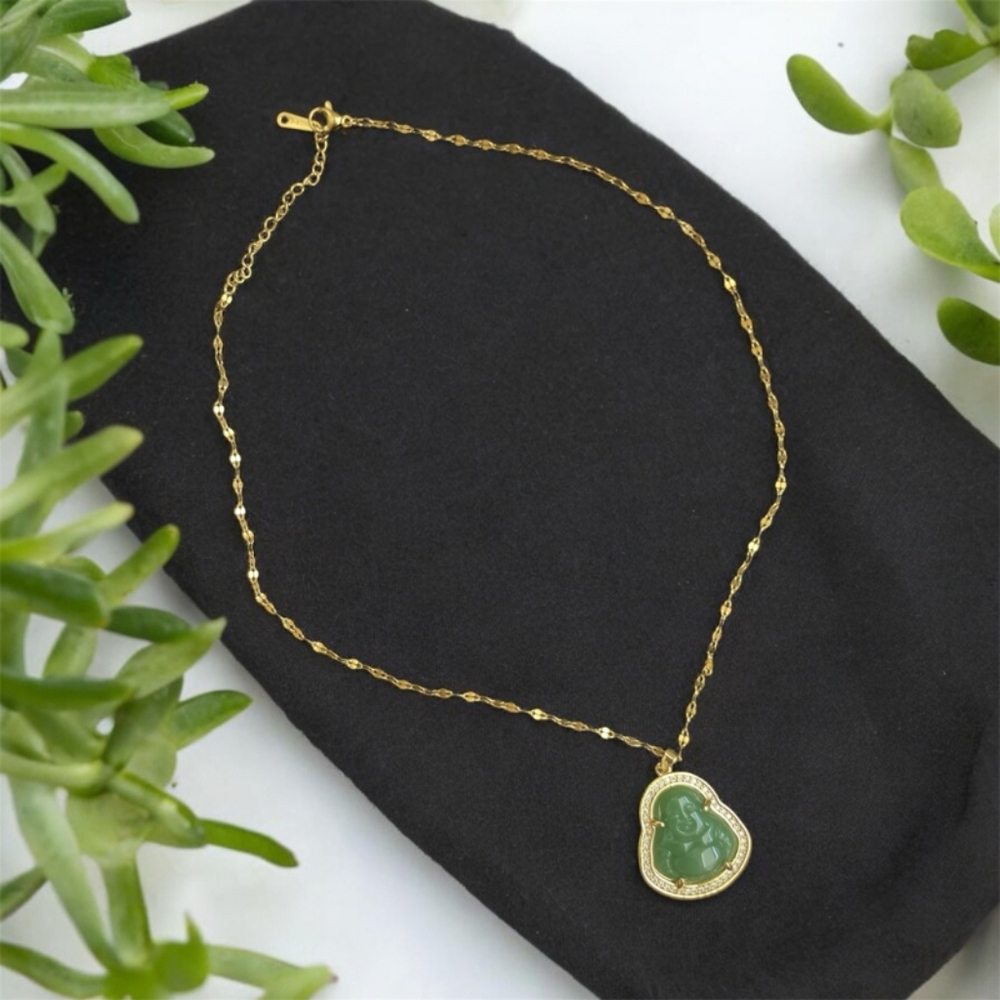 COPY - 💖 $6 CLEARANCE PRICE❣️ Agate and Rhinestone Buddha Pendant Necklace